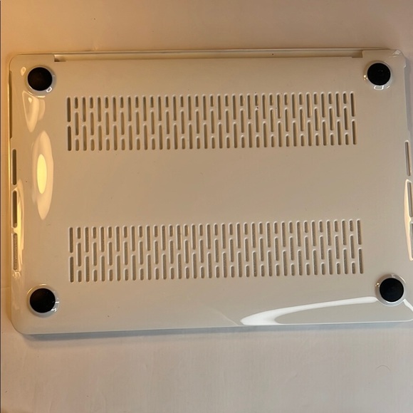 Marble Gray & White MacBook Pro Laptop Cover – Protective Hard Shell Case - Picture 5 of 5